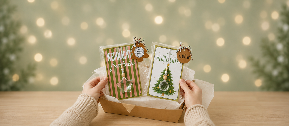 Sonnenfänger als Weihnachtsgeschenk ein Geschenk wird ausgepackt